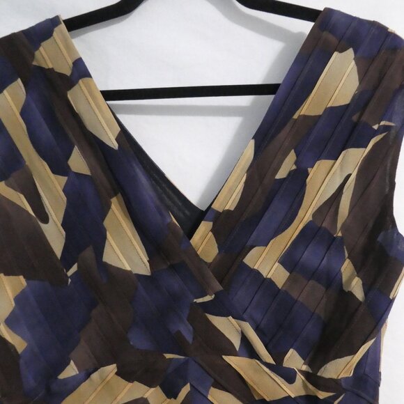 JONES NEW YORK | size 12 | Gorgeous Colorful Sleeveless Silk V-Neck Dress | NWOT - Picture 4 of 15